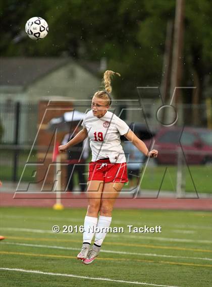 Thumbnail 1 in Aquinas vs Maize (KSHSAA 5A Semifinal) photogallery.