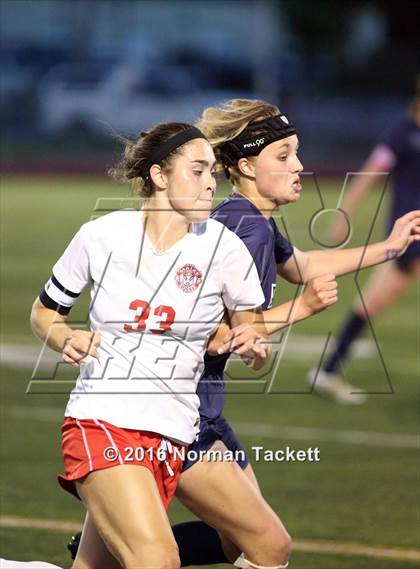Thumbnail 3 in Aquinas vs Maize (KSHSAA 5A Semifinal) photogallery.