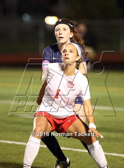 Thumbnail 3 in Aquinas vs Maize (KSHSAA 5A Semifinal) photogallery.
