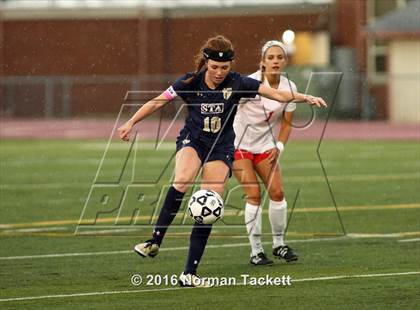 Thumbnail 3 in Aquinas vs Maize (KSHSAA 5A Semifinal) photogallery.