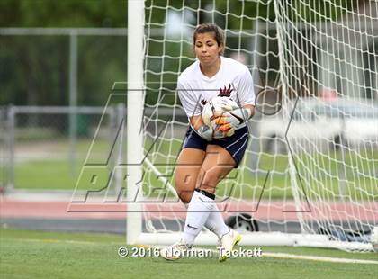 Thumbnail 2 in Aquinas vs Maize (KSHSAA 5A Semifinal) photogallery.