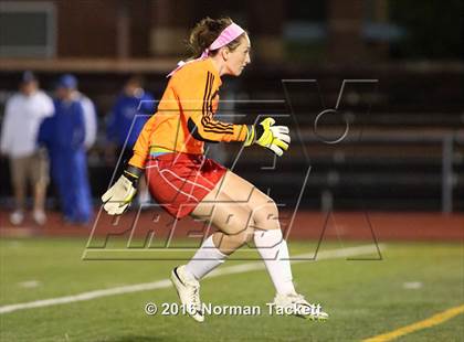 Thumbnail 1 in Aquinas vs Maize (KSHSAA 5A Semifinal) photogallery.