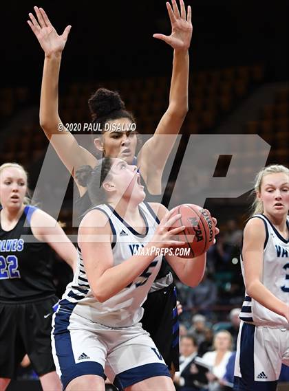 Thumbnail 2 in Grandview vs. Valor Christian (CHSAA 5A Final Four) photogallery.