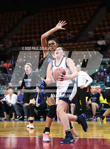 Thumbnail 2 in Grandview vs. Valor Christian (CHSAA 5A Final Four) photogallery.