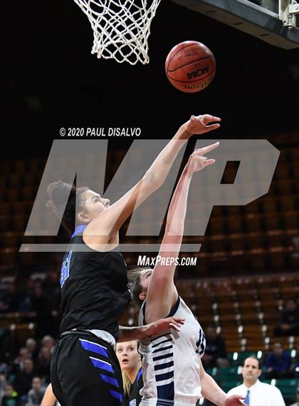 Thumbnail 2 in Grandview vs. Valor Christian (CHSAA 5A Final Four) photogallery.