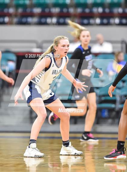 Thumbnail 2 in Grandview vs. Valor Christian (CHSAA 5A Final Four) photogallery.