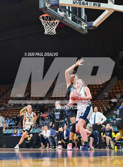 Thumbnail 1 in Grandview vs. Valor Christian (CHSAA 5A Final Four) photogallery.