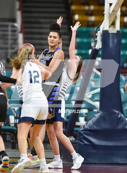Thumbnail 2 in Grandview vs. Valor Christian (CHSAA 5A Final Four) photogallery.
