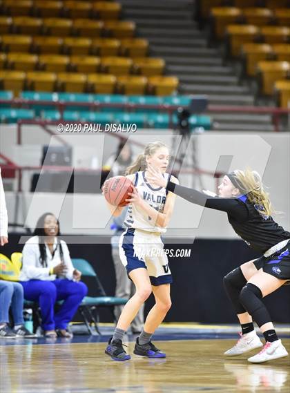 Thumbnail 1 in Grandview vs. Valor Christian (CHSAA 5A Final Four) photogallery.