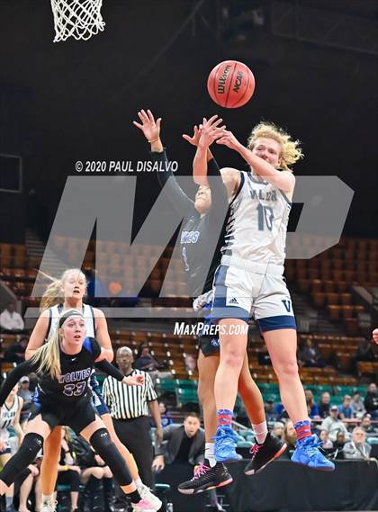 Thumbnail 1 in Grandview vs. Valor Christian (CHSAA 5A Final Four) photogallery.