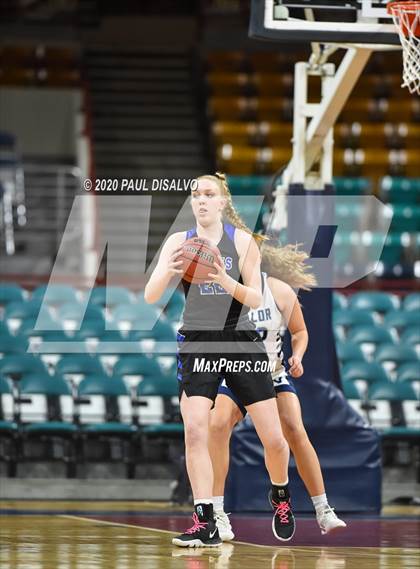 Thumbnail 1 in Grandview vs. Valor Christian (CHSAA 5A Final Four) photogallery.