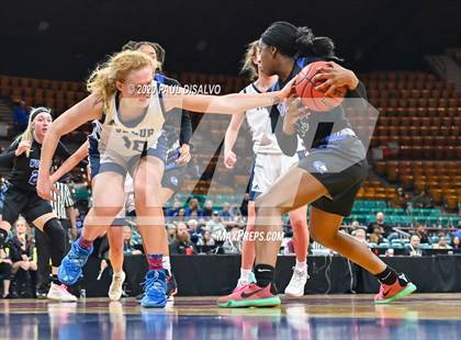 Thumbnail 3 in Grandview vs. Valor Christian (CHSAA 5A Final Four) photogallery.