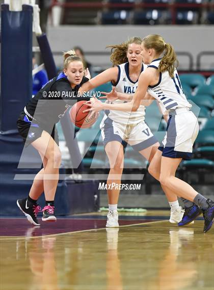 Thumbnail 3 in Grandview vs. Valor Christian (CHSAA 5A Final Four) photogallery.