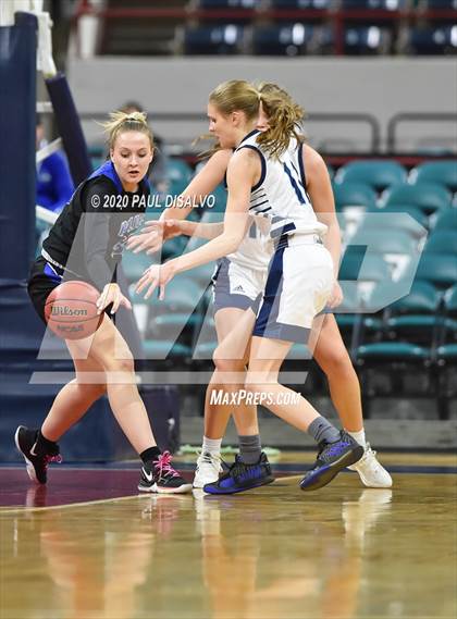 Thumbnail 1 in Grandview vs. Valor Christian (CHSAA 5A Final Four) photogallery.
