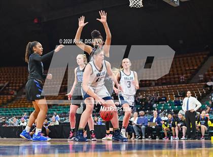 Thumbnail 3 in Grandview vs. Valor Christian (CHSAA 5A Final Four) photogallery.