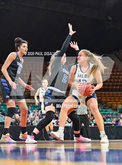 Thumbnail 1 in Grandview vs. Valor Christian (CHSAA 5A Final Four) photogallery.