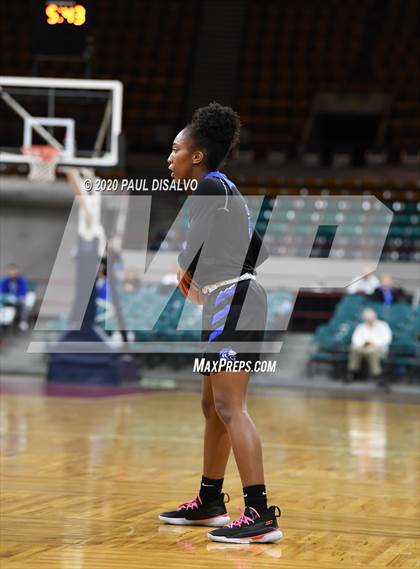 Thumbnail 1 in Grandview vs. Valor Christian (CHSAA 5A Final Four) photogallery.