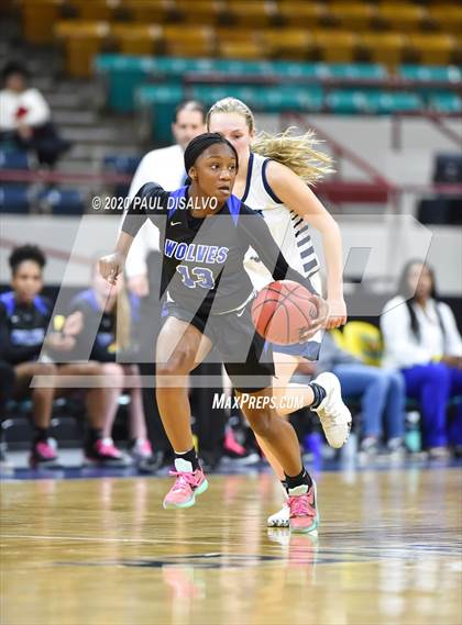 Thumbnail 1 in Grandview vs. Valor Christian (CHSAA 5A Final Four) photogallery.
