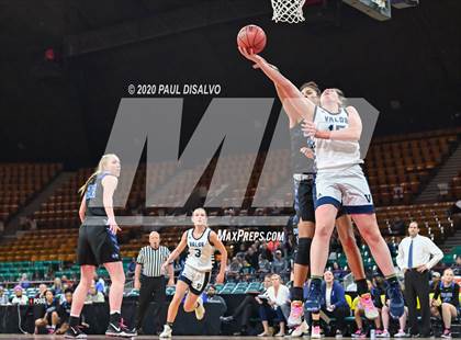 Thumbnail 2 in Grandview vs. Valor Christian (CHSAA 5A Final Four) photogallery.