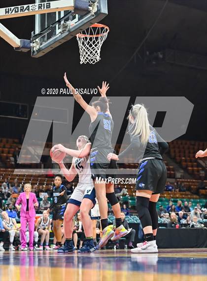 Thumbnail 1 in Grandview vs. Valor Christian (CHSAA 5A Final Four) photogallery.