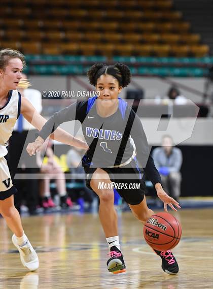 Thumbnail 1 in Grandview vs. Valor Christian (CHSAA 5A Final Four) photogallery.