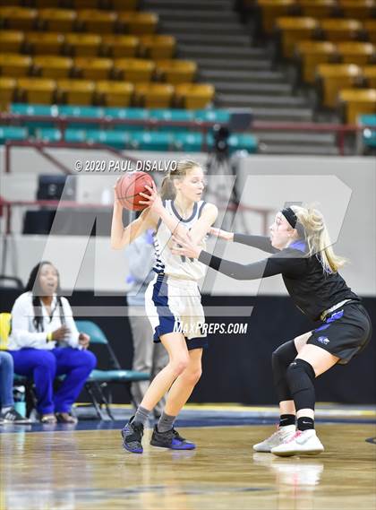 Thumbnail 3 in Grandview vs. Valor Christian (CHSAA 5A Final Four) photogallery.