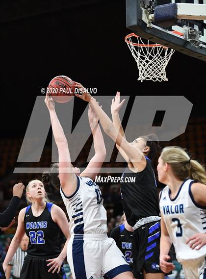Thumbnail 2 in Grandview vs. Valor Christian (CHSAA 5A Final Four) photogallery.