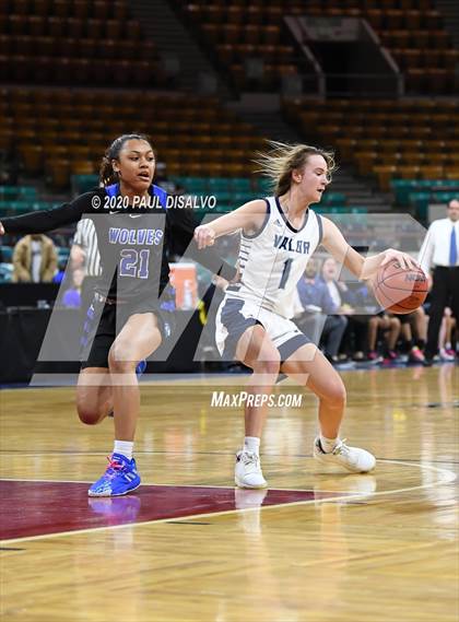 Thumbnail 2 in Grandview vs. Valor Christian (CHSAA 5A Final Four) photogallery.