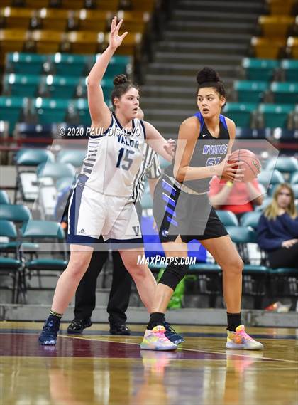 Thumbnail 1 in Grandview vs. Valor Christian (CHSAA 5A Final Four) photogallery.