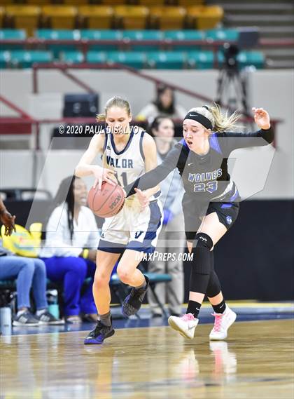 Thumbnail 1 in Grandview vs. Valor Christian (CHSAA 5A Final Four) photogallery.
