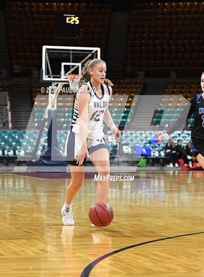 Thumbnail 3 in Grandview vs. Valor Christian (CHSAA 5A Final Four) photogallery.