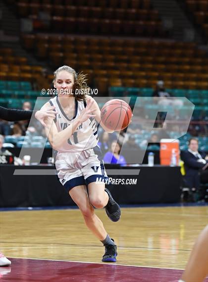 Thumbnail 2 in Grandview vs. Valor Christian (CHSAA 5A Final Four) photogallery.