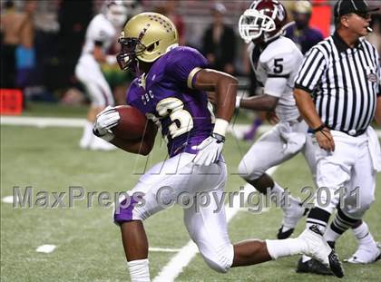 Thumbnail 2 in DeSmet Jesuit @ Christian Brothers (Great American Football Classic) photogallery.