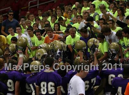 Thumbnail 3 in DeSmet Jesuit @ Christian Brothers (Great American Football Classic) photogallery.
