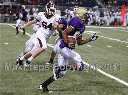 Thumbnail 2 in DeSmet Jesuit @ Christian Brothers (Great American Football Classic) photogallery.