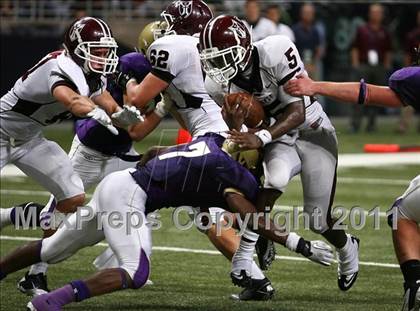 Thumbnail 3 in DeSmet Jesuit @ Christian Brothers (Great American Football Classic) photogallery.