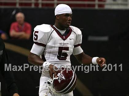 Thumbnail 2 in DeSmet Jesuit @ Christian Brothers (Great American Football Classic) photogallery.