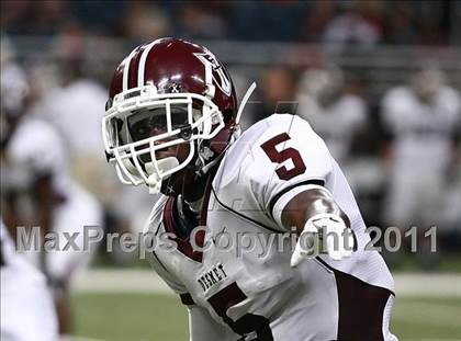 Thumbnail 1 in DeSmet Jesuit @ Christian Brothers (Great American Football Classic) photogallery.