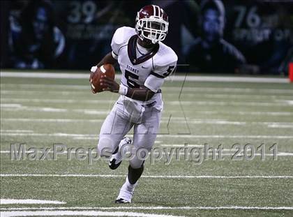 Thumbnail 2 in DeSmet Jesuit @ Christian Brothers (Great American Football Classic) photogallery.