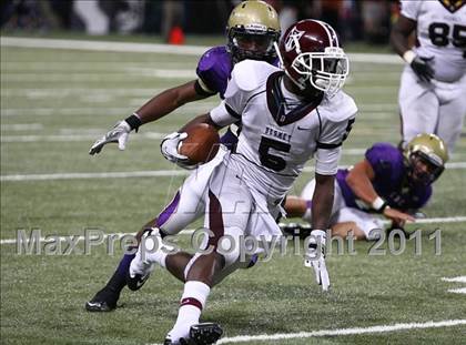 Thumbnail 1 in DeSmet Jesuit @ Christian Brothers (Great American Football Classic) photogallery.