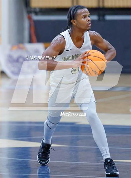 Thumbnail 1 in Pope vs. McDonough (Lemon Street Classic) photogallery.