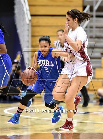 Thumbnail 2 in McClatchy vs. Serra (CIF State D1 Final) photogallery.