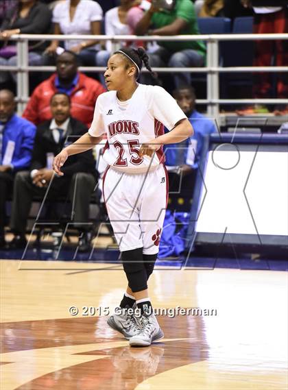 Thumbnail 1 in McClatchy vs. Serra (CIF State D1 Final) photogallery.