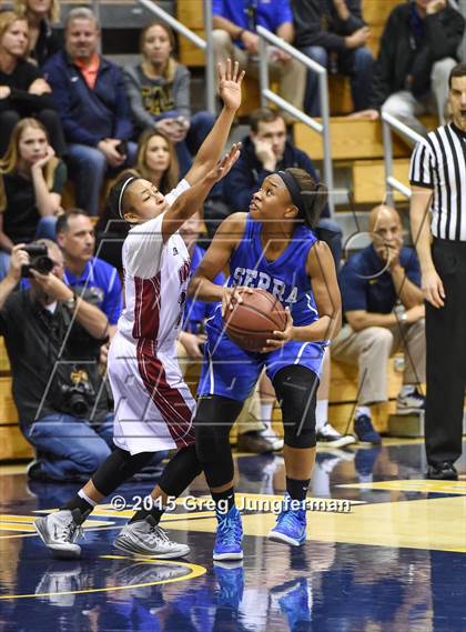 Thumbnail 2 in McClatchy vs. Serra (CIF State D1 Final) photogallery.