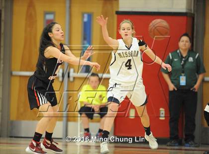 Thumbnail 2 in Mission Prep vs. Village Christian (CIF SoCal Regional D5 Final) photogallery.