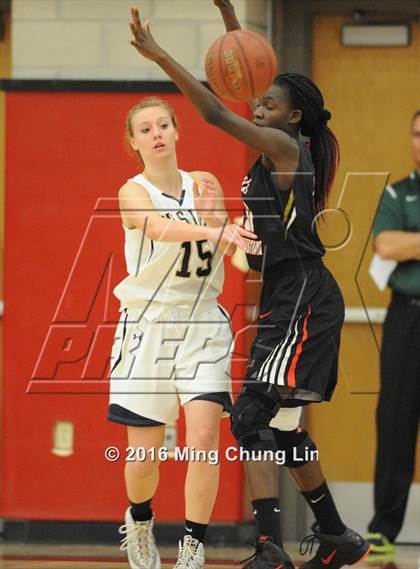 Thumbnail 2 in Mission Prep vs. Village Christian (CIF SoCal Regional D5 Final) photogallery.
