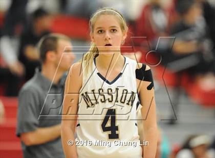 Thumbnail 1 in Mission Prep vs. Village Christian (CIF SoCal Regional D5 Final) photogallery.