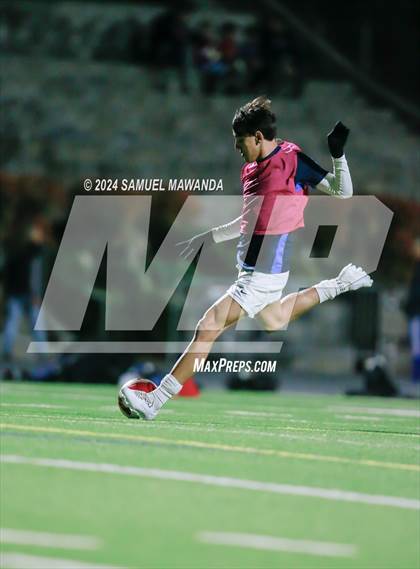 Thumbnail 3 in Brentwood School vs Crossroads photogallery.