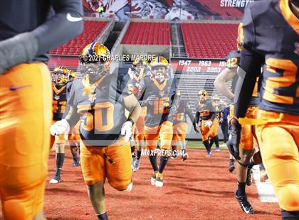 Thumbnail 2 in Cardinal Gibbons vs. Chambers (NCHSAA 4A State Championship) photogallery.