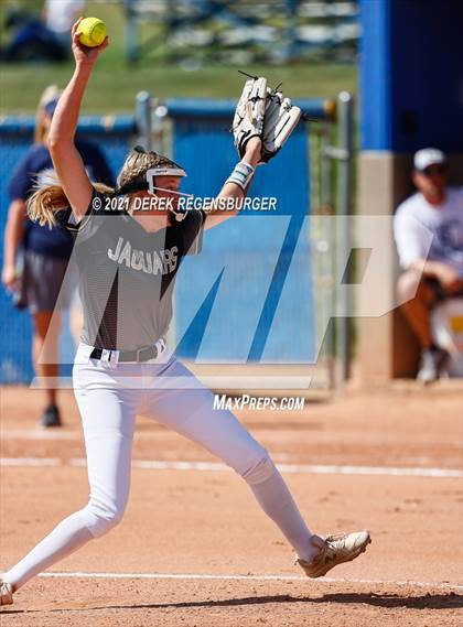 Thumbnail 2 in Rock Canyon vs Columbine (Broomfield 4A/5A Challenge) photogallery.
